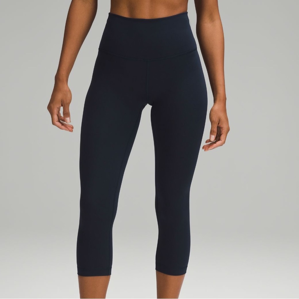 Wunder under 21’ navy blue Lululemon leggings